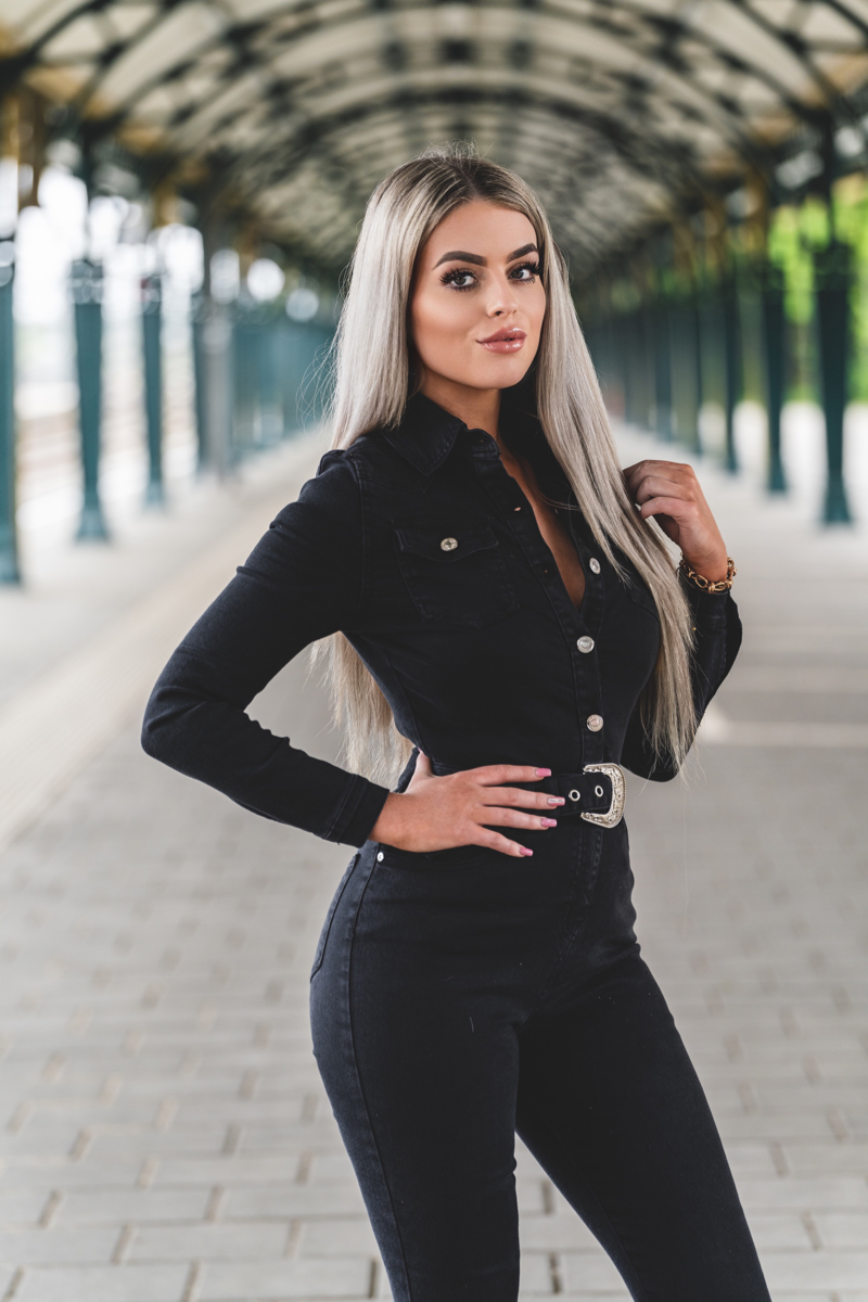 MADELEINE | Donkergrijze Denim Jumpsuit met Ceintuur