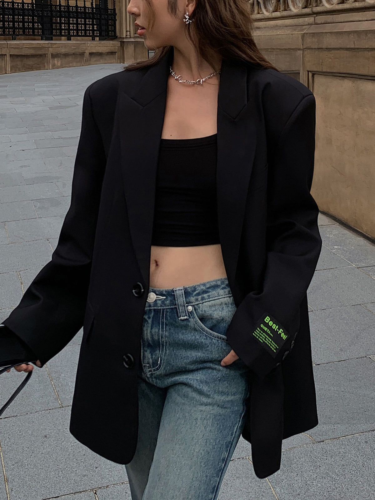CASSANDRA – Oversized Klassieke Blazer met Revers, Knopen en Praktische Zakken